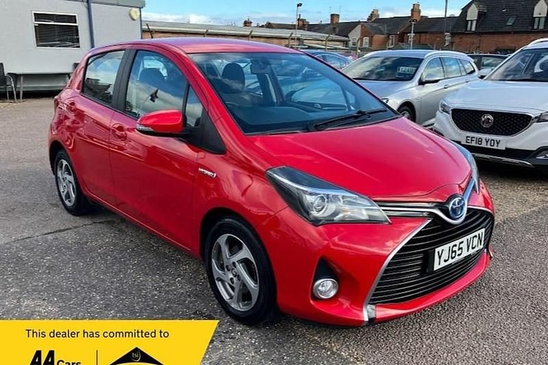 Used 2015 Toyota Yaris Hybrid | £9,995 (Fair price) - Image 1/1
