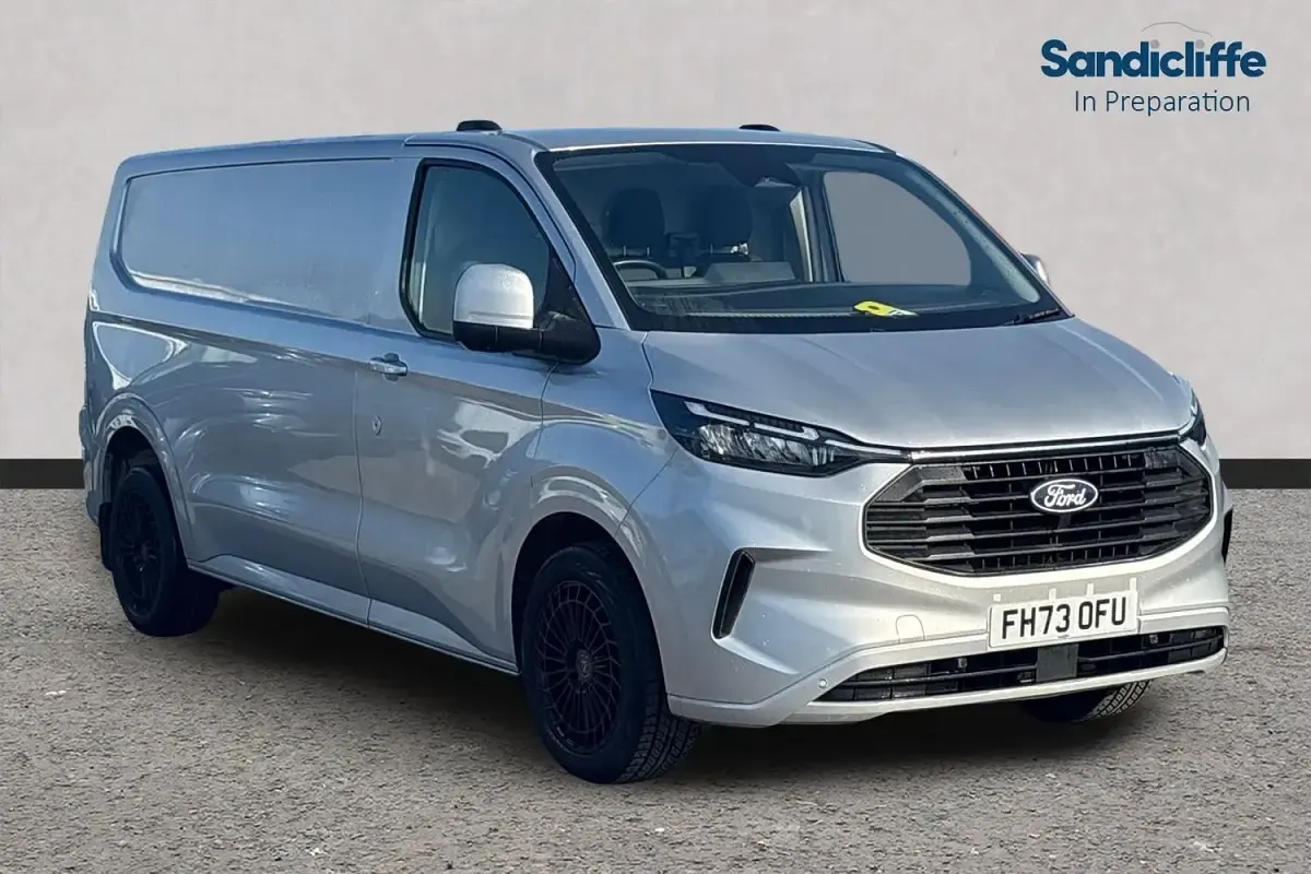 Usado Ford Transit Custom Limited 136 HP (100 kW) 2024 Van