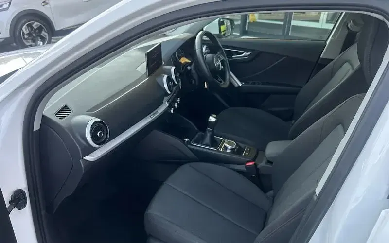 Used Audi Q2 110 HP (80 kW) 2022 White SUV