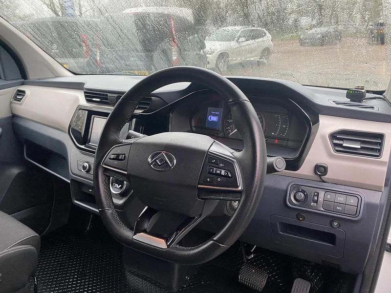 Used Maxus eDeliver 3 89 kW (122 HP) 2024 White Van