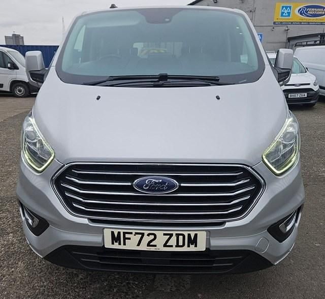 Used Ford Tourneo Titanium 130 HP (95 kW) 2022 Silver MPV