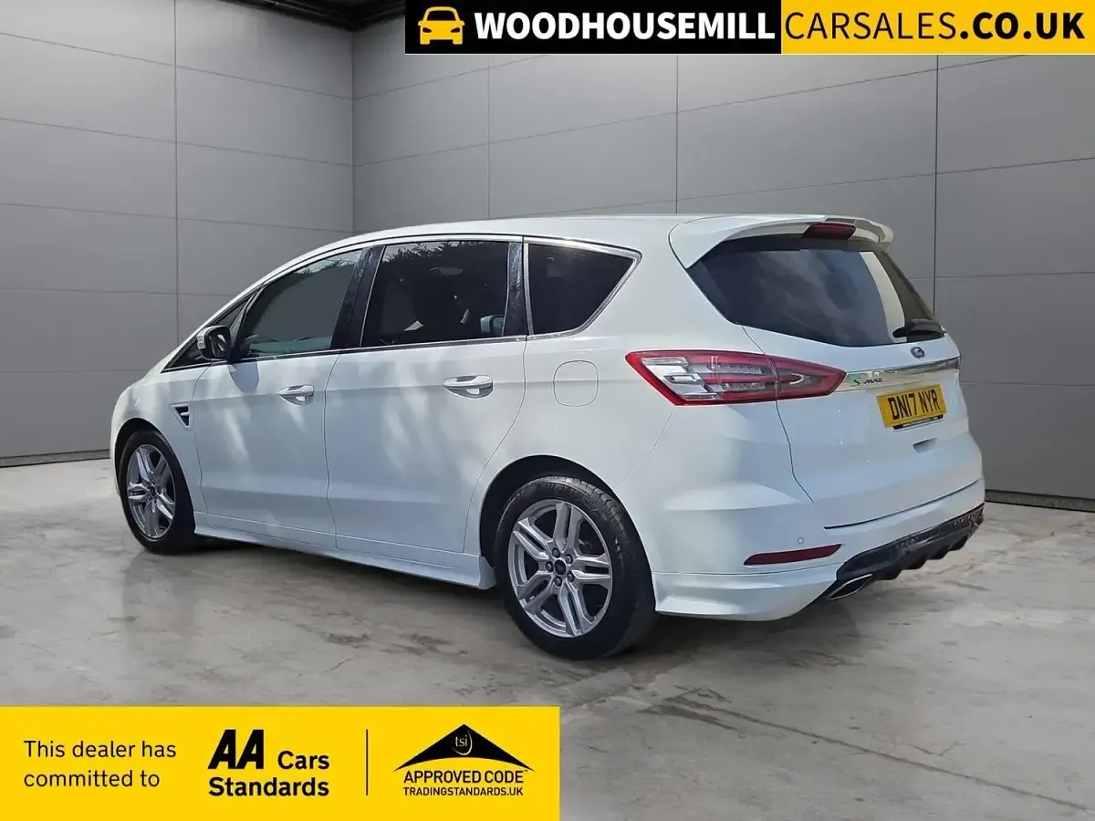 Used Ford S-MAX Sport 210 HP (154 kW) 2017 White MPV
