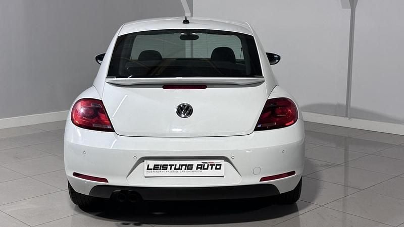 Used VW Beetle Design 150 HP (110 kW) 2015 White Hatchback
