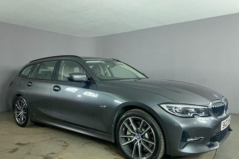 Used 2022 BMW 330e Sport Line | £20,499 (Fair price) - Image 1/1