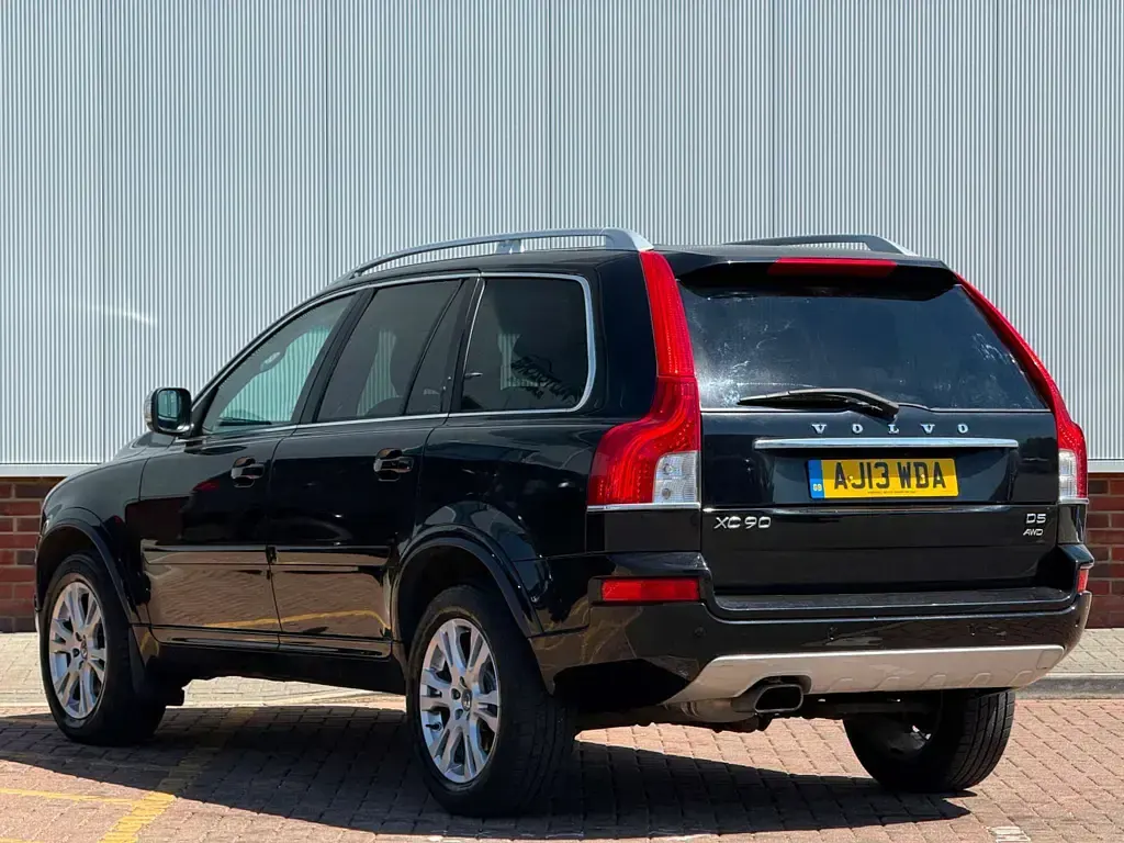 Used Volvo XC90 SE 200 HP (147 kW) 2013 Black SUV