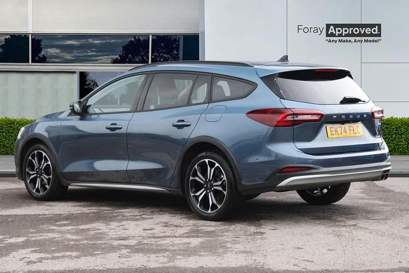 Used Ford Focus Active X 2024 Chrome blue Estate