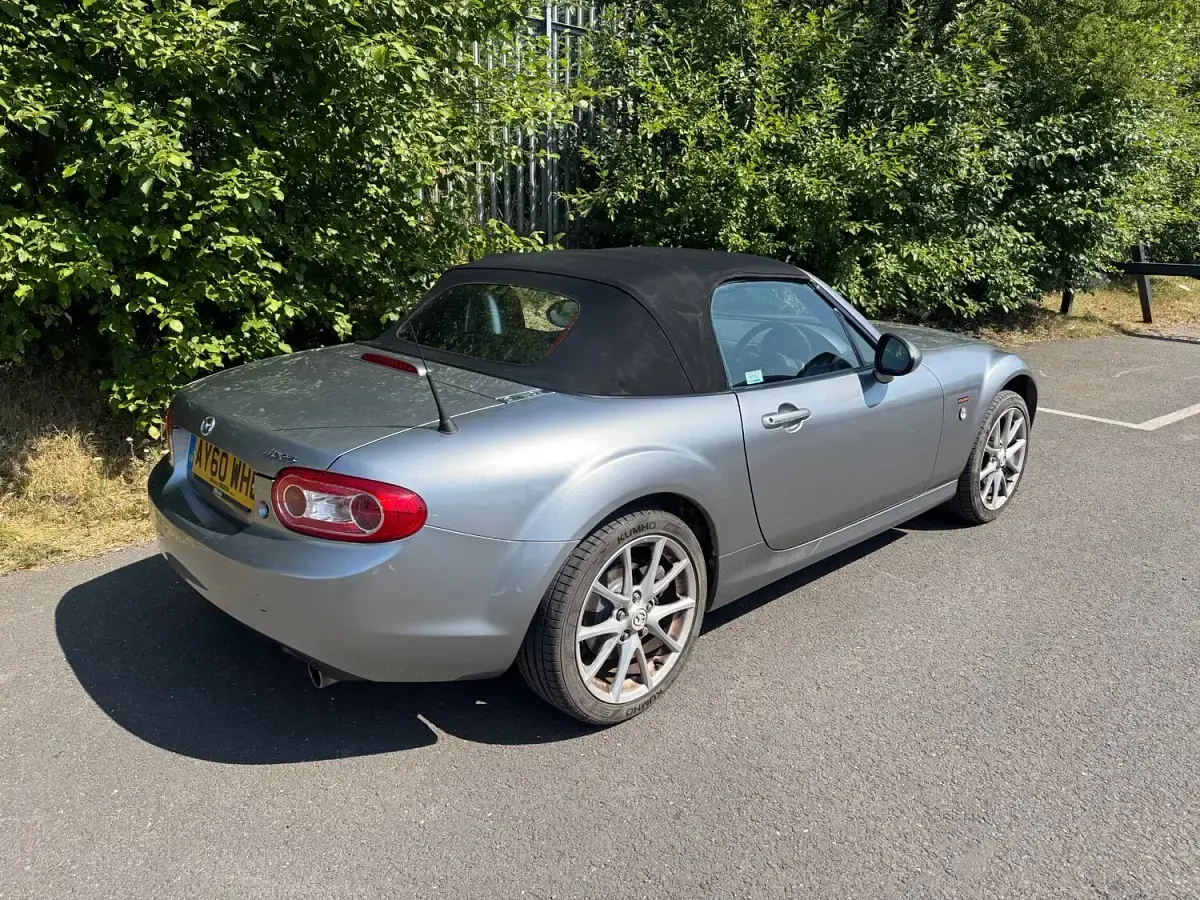 Used Mazda MX5 126 HP (92 kW) 2010 Silver Cabriolet