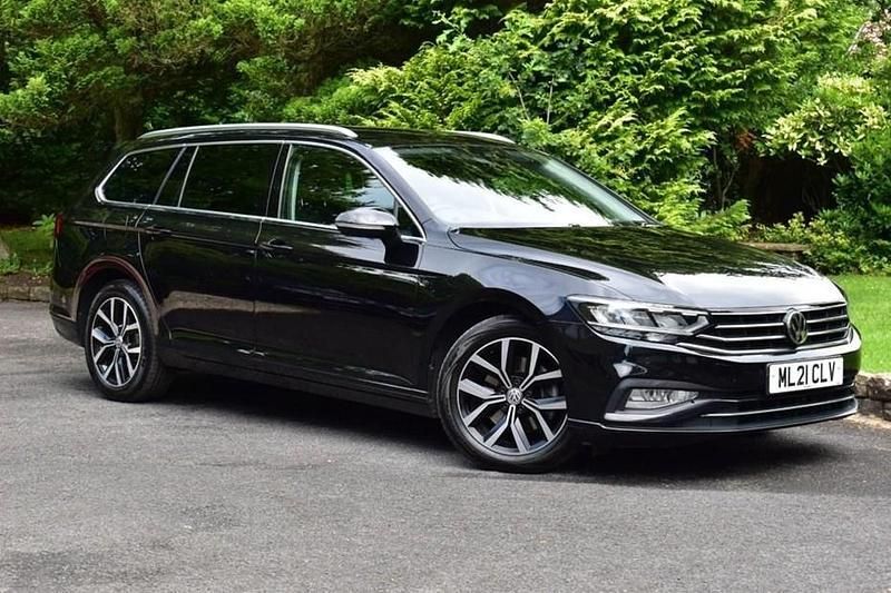 Black Used 2021 VW Passat SEL Estate | £16,489 (Fair price) - Image 1/1