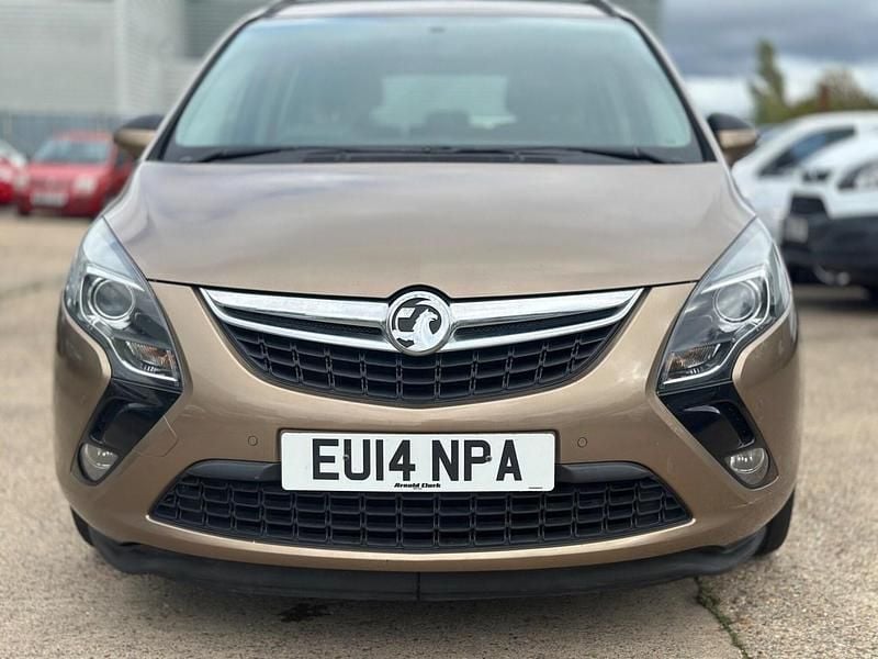 Used Vauxhall Zafira Tourer 165 HP (121 kW) 2014 Brown MPV