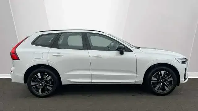 Nouă Volvo XC60 Plus 345 CP (253 kW) 2026 Alb SUV