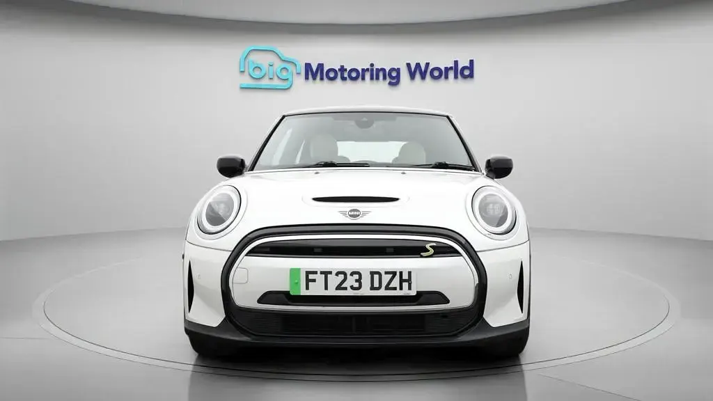 Used Mini Cooper SE Hatch 135 kW (184 HP) 2023 Hatchback