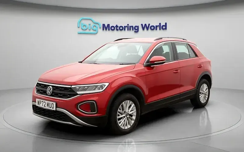 Begagnad VW T-Roc S 110 HK (80 kW) 2023 Röd SUV