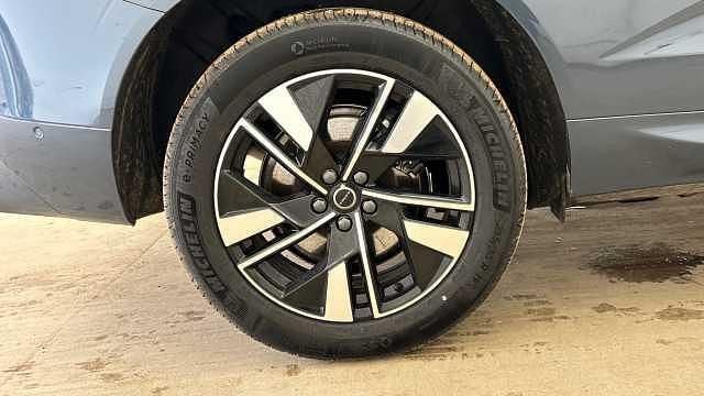 Used Volvo XC60 Plus 247 HP (181 kW) 2025 Blue SUV