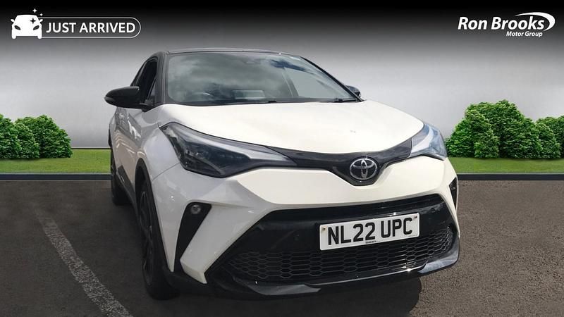 White/black Used 2022 Toyota C-HR Sport SUV | £20,347 (Fair price) - Image 1/1