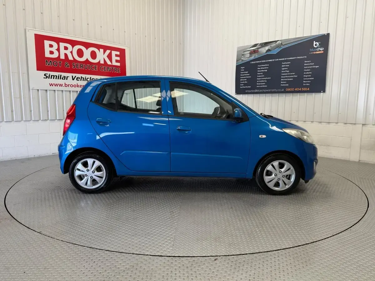Used Hyundai i10 Active 86 HP (63 kW) 2011 Blue Hatchback