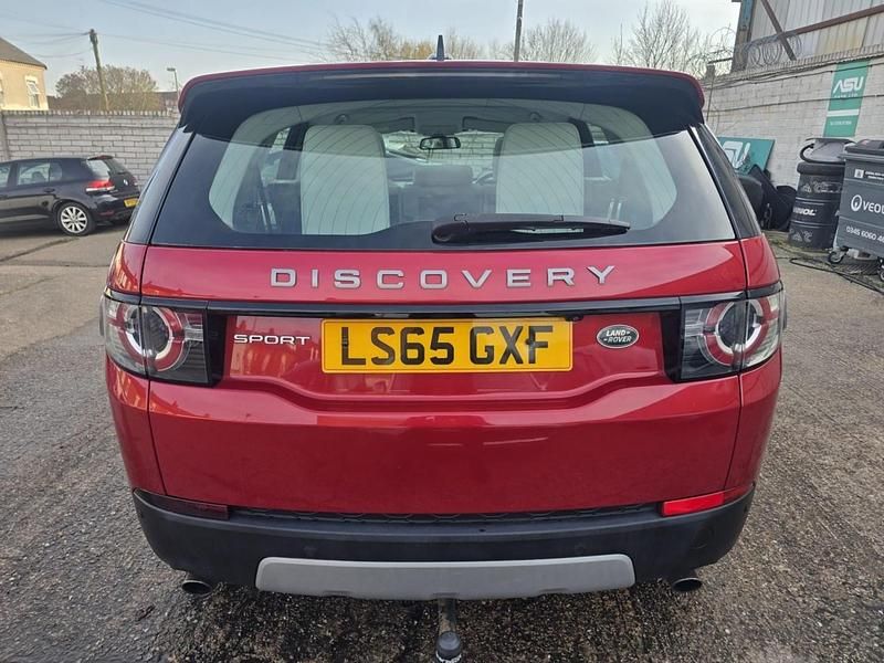 Second-hand Land Rover Discovery Sport HSE 180 CP (132 kW) 2015 Roșu SUV