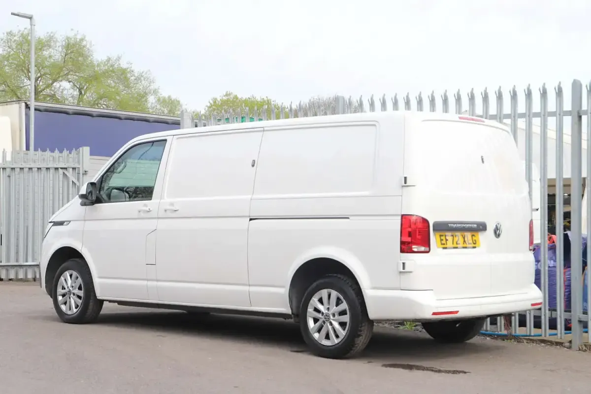 Używany VW Transporter Highline 2022 Biały Van
