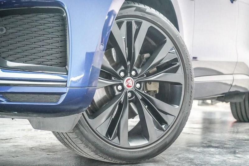 Used Jaguar F-Pace R-Dynamic 204 HP (150 kW) 2021 Blue SUV