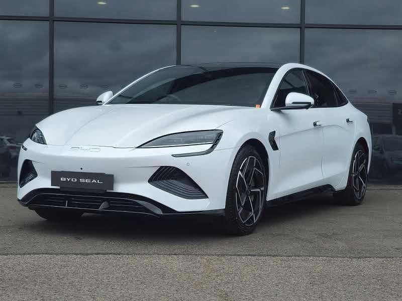 Used BYD Seal 389 kW (530 HP) 2026 White