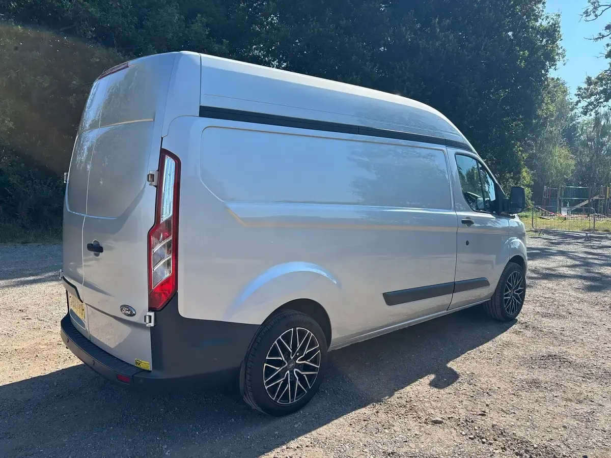 Used Ford Transit Custom Trend 128 HP (94 kW) 2016 Silver Van