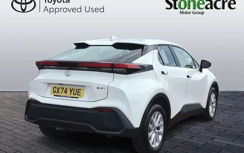 Used Toyota C-HR 140 HP (102 kW) 2026 SUV