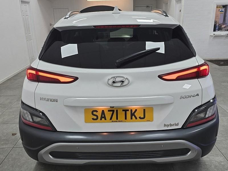 Used Hyundai Kona Ultimate 141 HP (103 kW) 2021 Atlas white SUV