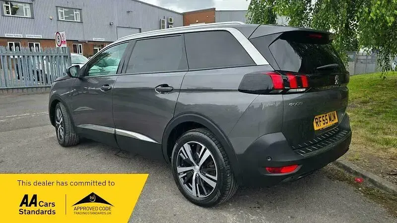 Used Peugeot 5008 Allure 130 HP (95 kW) 2019 Grey SUV