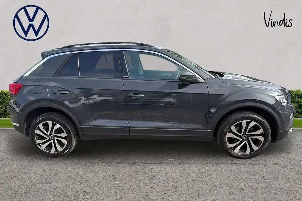 Used VW T-Roc Active 110 HP (80 kW) 2022 Grey SUV