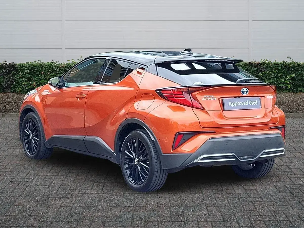 Used Toyota C-HR Edition 184 HP (135 kW) 2021 Orange SUV