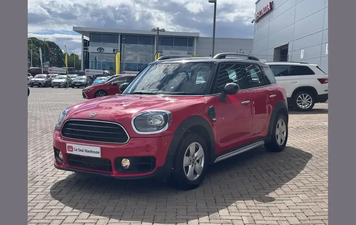 Used Mini Cooper Countryman Classic 134 HP (98 kW) 2018 Red SUV
