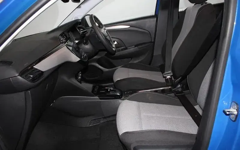 Used Vauxhall Corsa-e Design Edition 100 kW (136 HP) 2024 Blue Hatchback