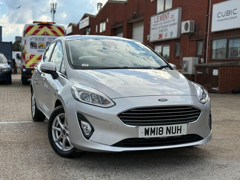 Silver Used 2018 Ford Fiesta Zetec Hatchback | £5,590 (Fair price) - Image 1/3