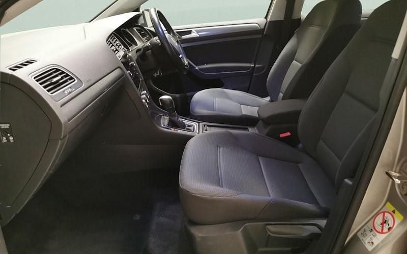 Used VW e-Golf 100 kW (136 HP) 2019 Silver Hatchback