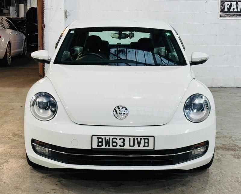 Used VW Beetle Design 105 HP (77 kW) 2026 White Hatchback