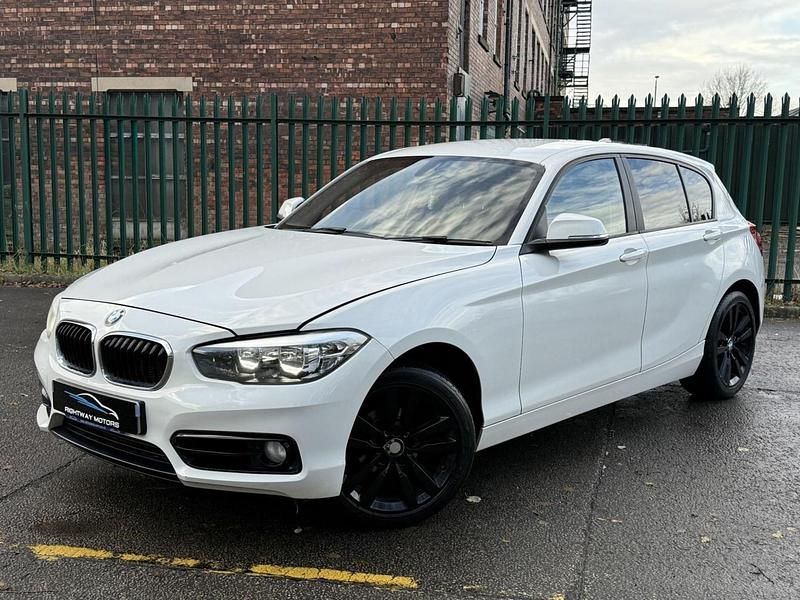White Used 2016 BMW 118 Sport Line Hatchback | £7,399 (Fair price) - Image 1/4