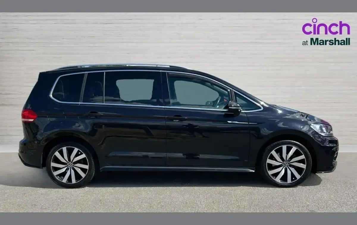 Used VW Touran R-line 150 HP (110 kW) 2020 Black MPV