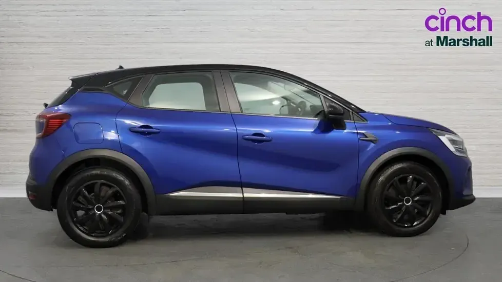 Used Renault Captur Play 100 HP (73 kW) 2021 Blue SUV