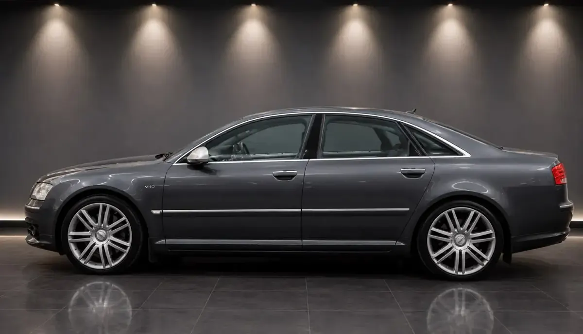 Usado Audi S8 Advanced 450 CV (330 kW) 2007 Gris Berlina