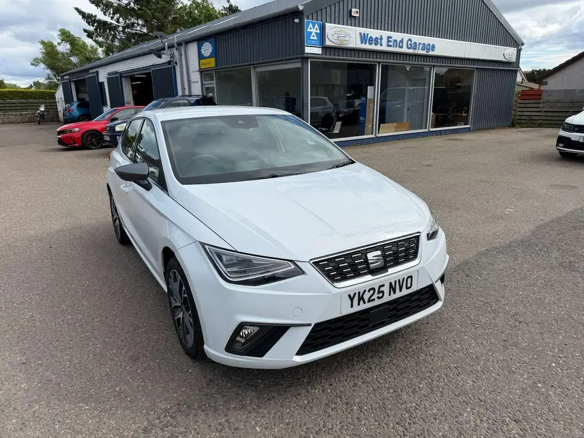 Used Seat Ibiza XCELLENCE 113 HP (83 kW) 2025 White Hatchback