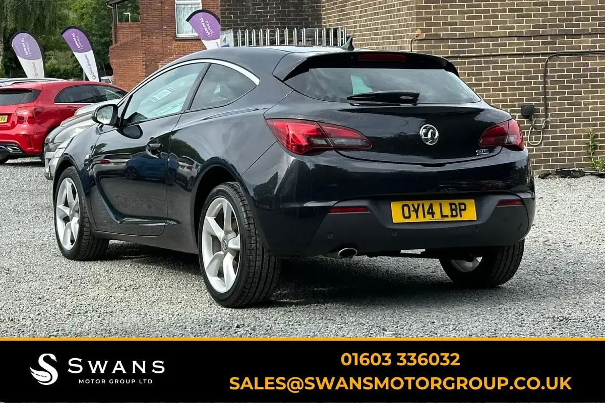 Used Vauxhall Astra GTC SRi 2014 Black Hatchback