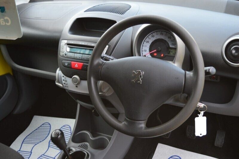 Image 3/4
