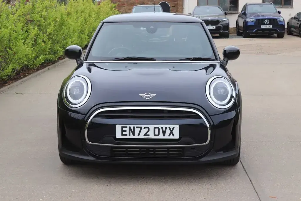Used Mini Cooper Exclusive 2023 Blue/black Hatchback