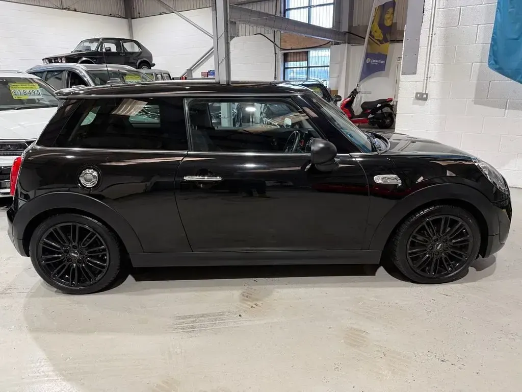 Used Mini Cooper S Hatch 192 HP (141 kW) 2015 Black Hatchback