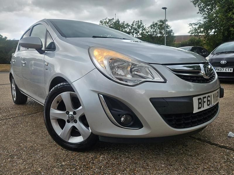 Silver Used 2011 Vauxhall Corsa Hatchback | £1,750 (Good price) - Image 1/4