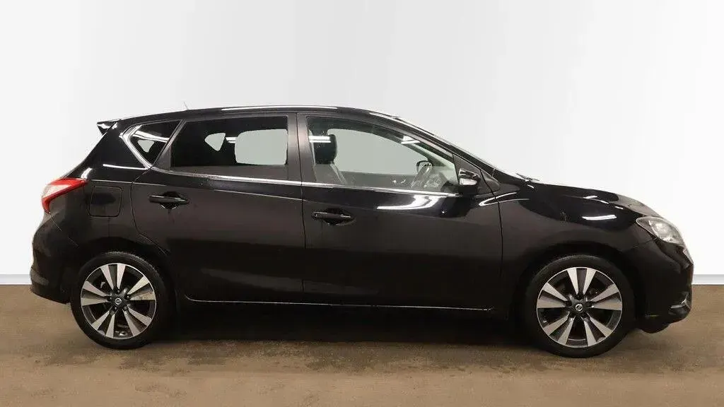 Used Nissan Pulsar S 116 HP (85 kW) 2016 Black Hatchback