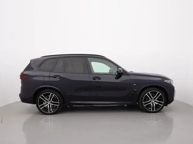 Used BMW X5 M M Sport 483 HP (355 kW) 2023 Black SUV
