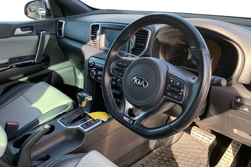 Used Kia Sportage GT-Line 177 HP (130 kW) 2017 White SUV