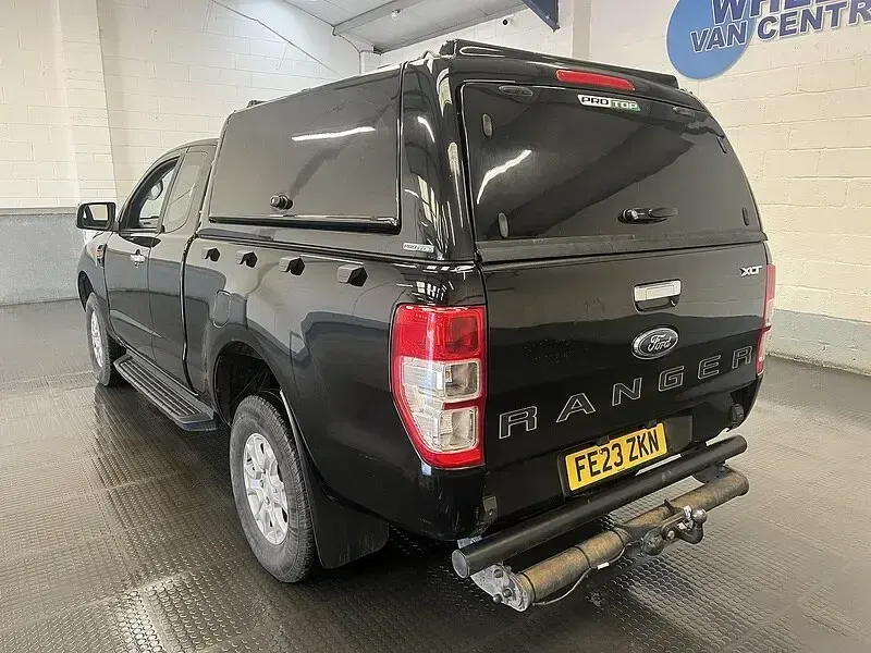 Used Ford Ranger XLT 170 HP (125 kW) 2023 Black Pickup