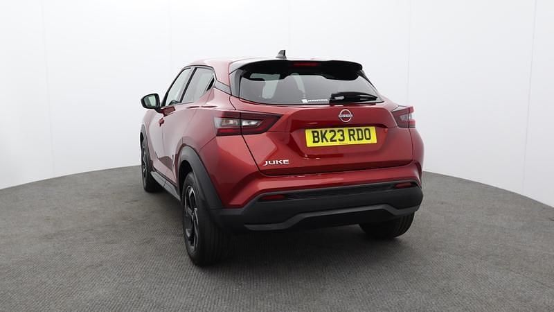 Used Nissan Juke N-Connecta 114 HP (83 kW) 2023 Red SUV