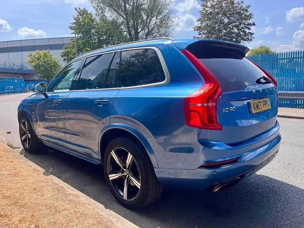 Used Volvo XC90 R-Design 2017 Blue SUV